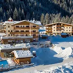 Szálloda Alpinhotel Berghaus