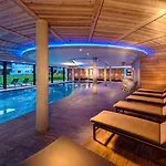 Alpinhotel Berghaus מלון טוקס