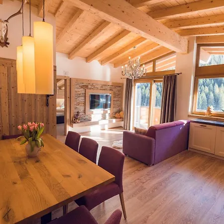 ホテル Alpinhotel Berghaus 4*