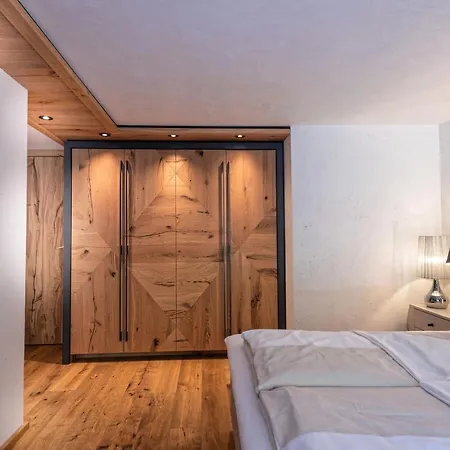 ホテル Alpinhotel Berghaus