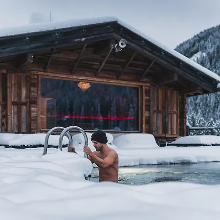 Hotel Alpinhotel Berghaus