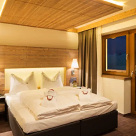 Alpinhotel Berghaus 4*