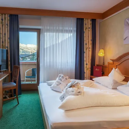 Alpinhotel Berghaus 호텔