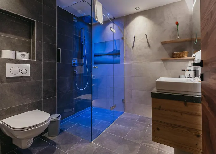 Hotel Alpinhotel Berghaus 4*