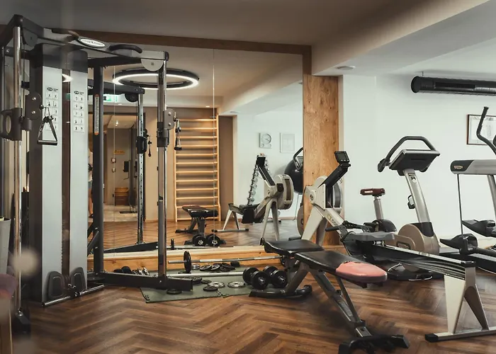 Hotel Alpinhotel Berghaus Tux