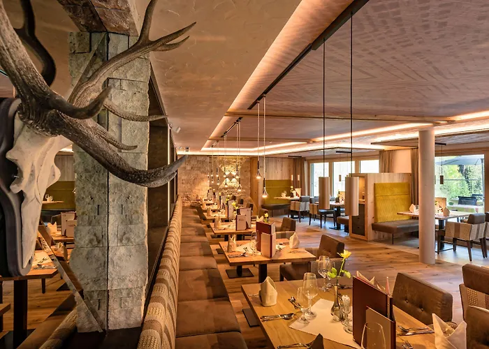 Alpinhotel Berghaus 4*