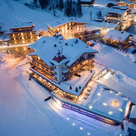 ホテル Alpinhotel Berghaus