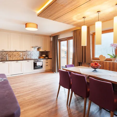 Alpinhotel Berghaus 4*