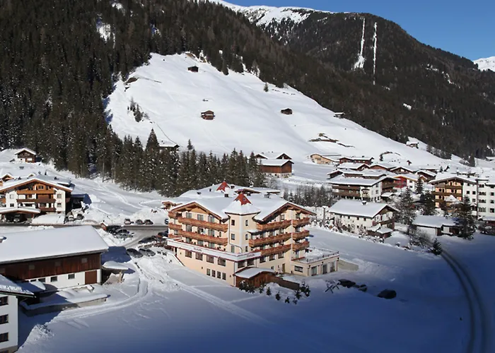 Alpinhotel Berghaus 4*