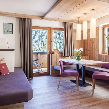Hotel Alpinhotel Berghaus Tux