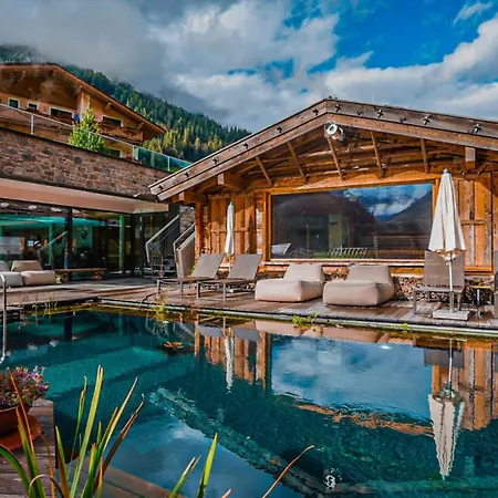 Hotel Alpinhotel Berghaus