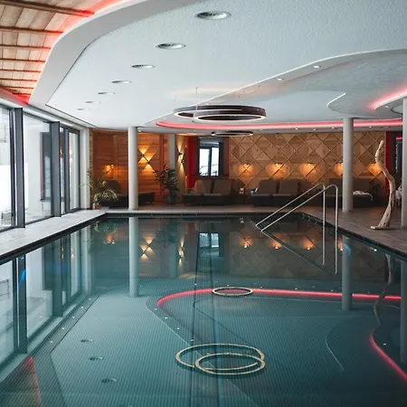 Alpinhotel Berghaus Hotel 4*