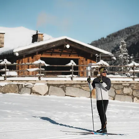 Hotel Alpinhotel Berghaus 4*