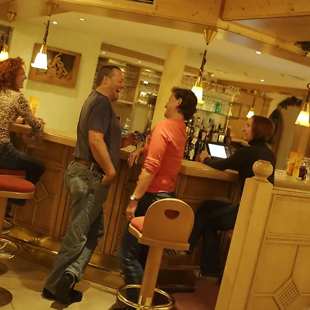 Alpinhotel Berghaus 4* Tux